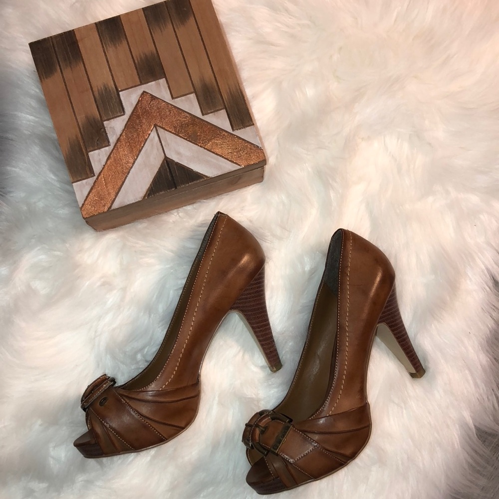 Guess Leather Pumps Sz 8